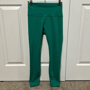 NWOT lululemon cascadia green Wunder train legging 25”